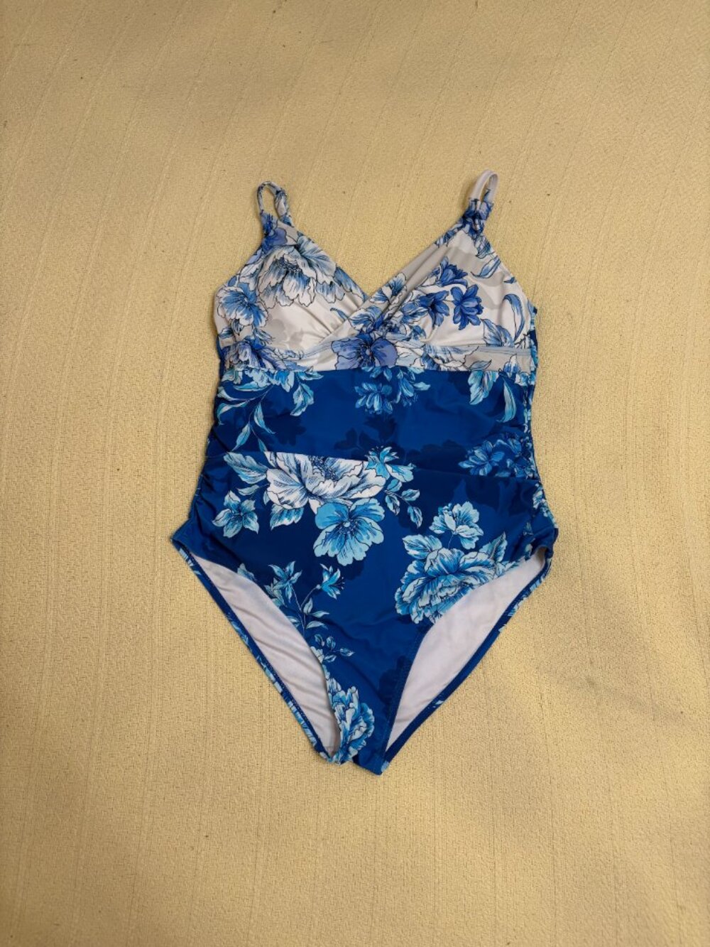 Cupshe One Piece Swimsuit Size XL